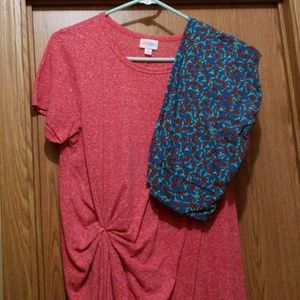 Lularoe outfit,  Carly and leggings